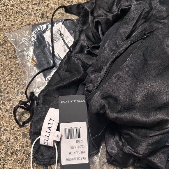 NWT Revolve X Elliatt Talia Gown in Black - Picture 7 of 7